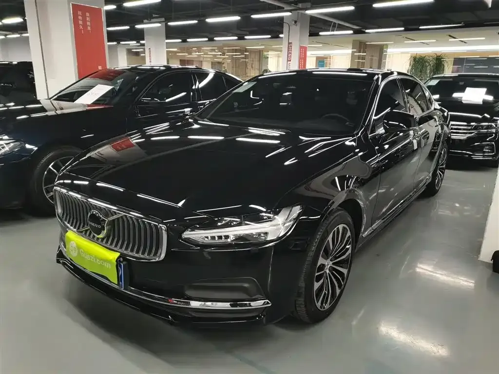 Volvo S90 2023 из CN, фото 1