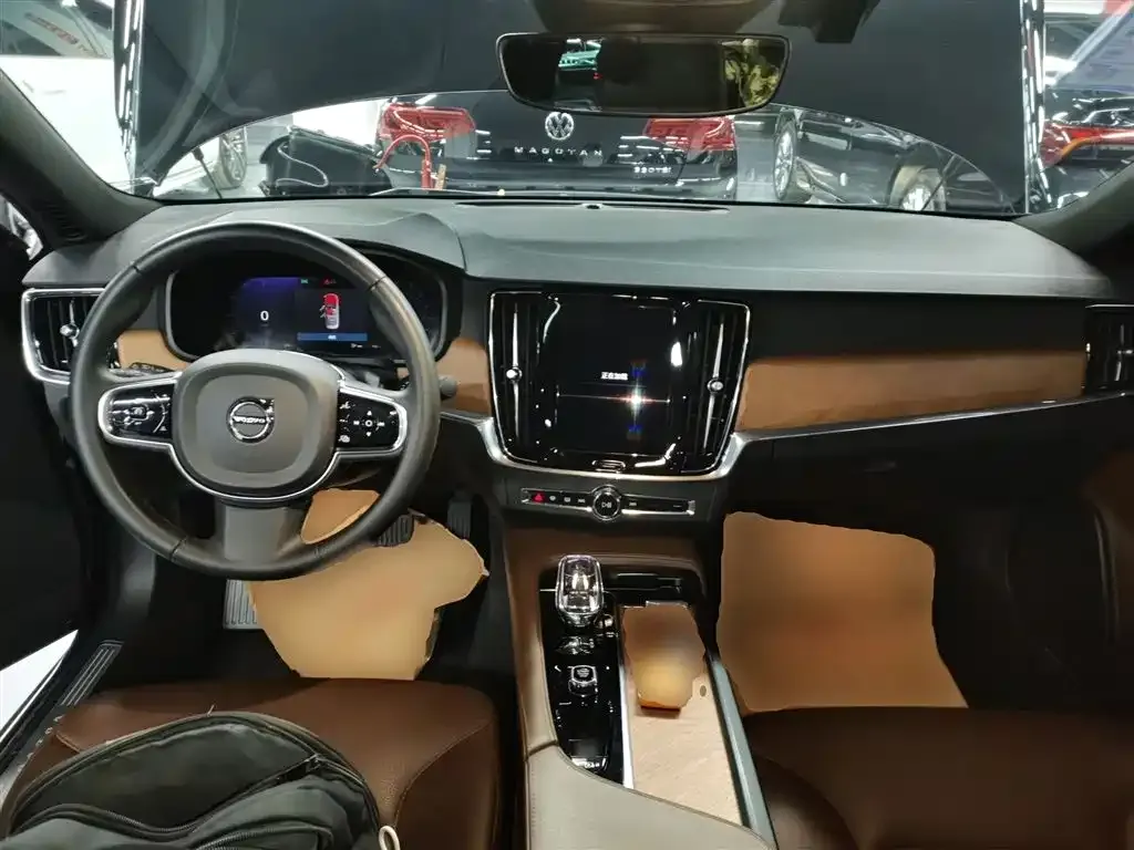 Volvo S90 2023 из CN, фото 6