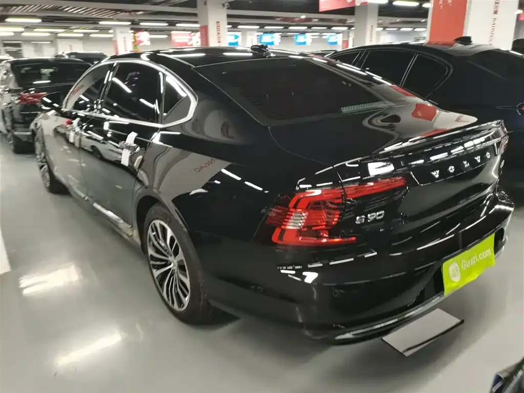 Volvo S90 2023 из CN, фото 3