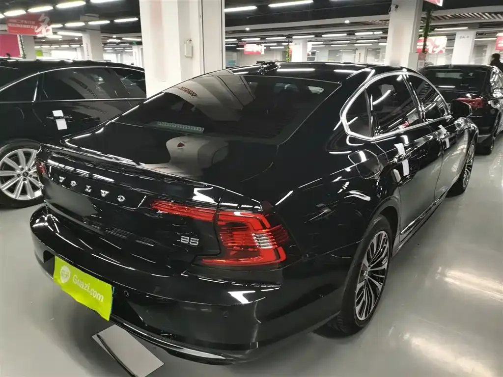 Volvo S90 2023 из CN, фото 4