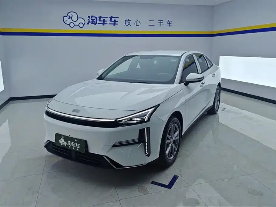 Geely Galaxy L6
