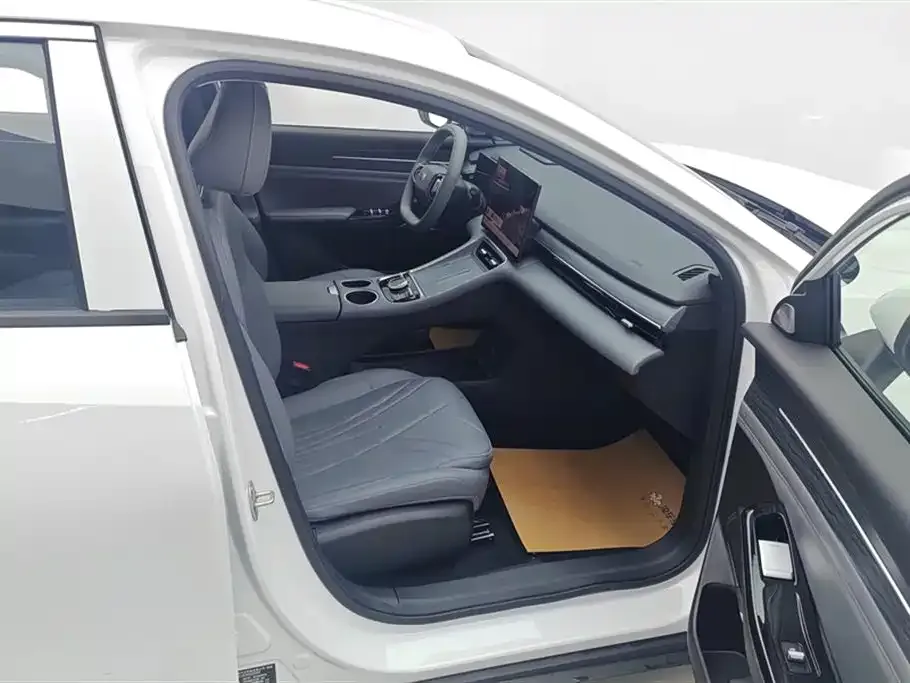 Geely Galaxy L6 2025 из CN, фото 9