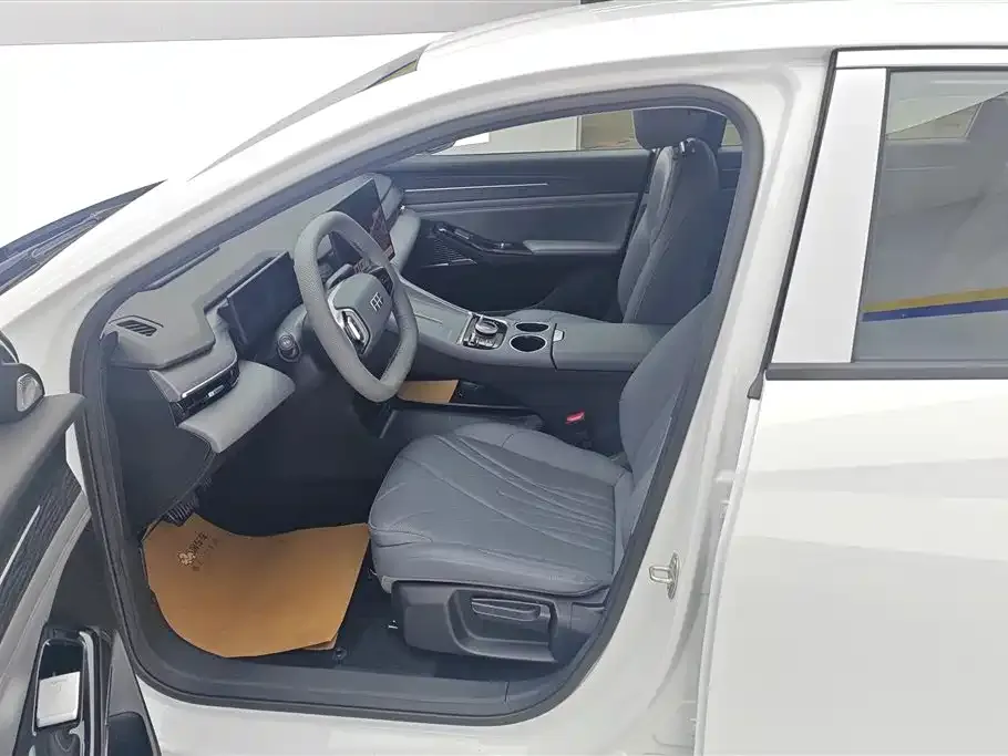 Geely Galaxy L6 2025 из CN, фото 4