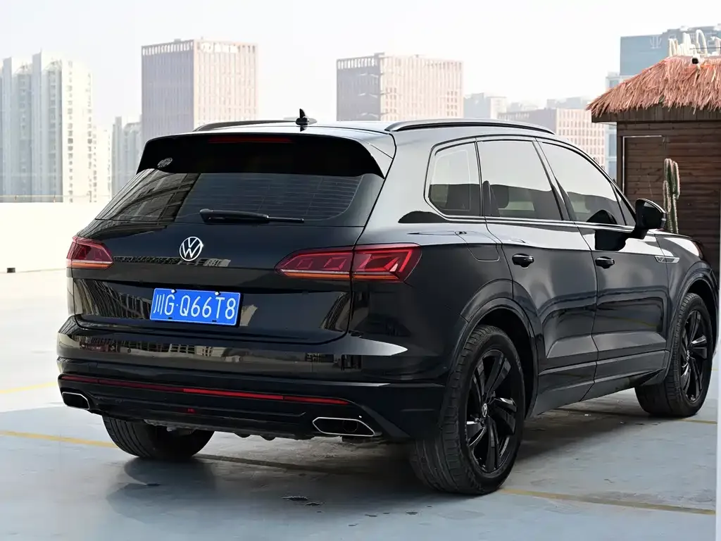 Volkswagen Touareg 2023 из CN, фото 5