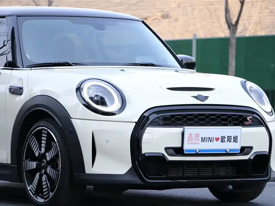 MINI Cooper (3-door) 2023 из CN, фото 6