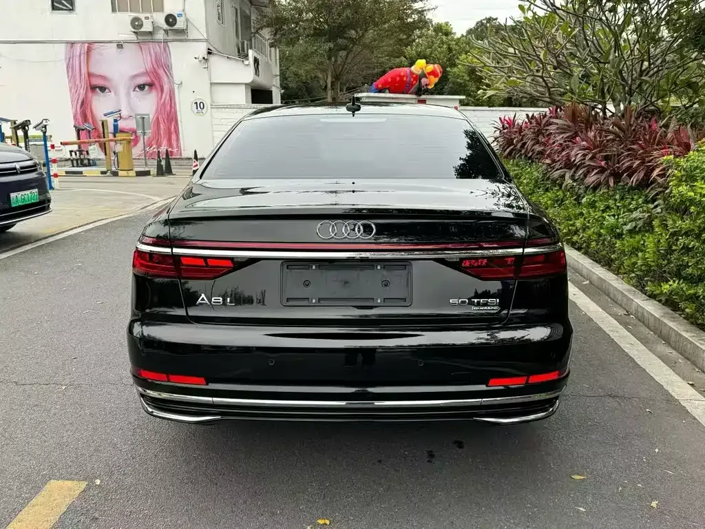Audi A8 2022 из CN, фото 10