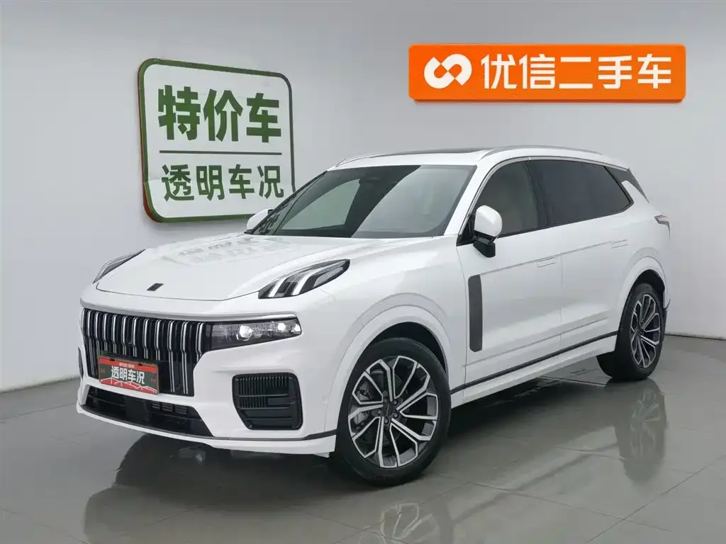 Lynk & Co 09
