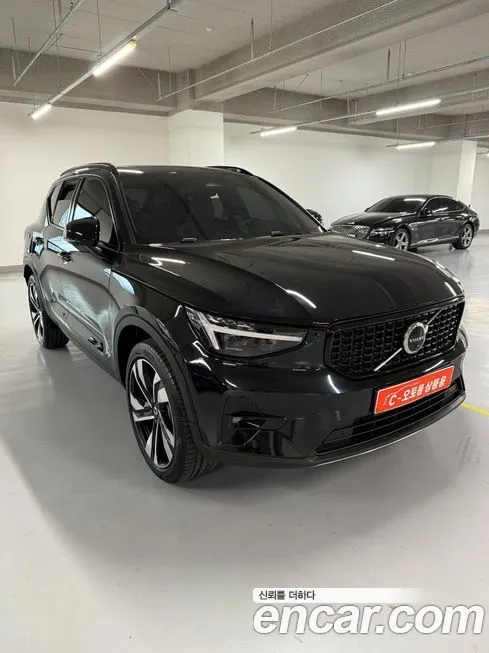 Volvo XC40 2024 из KR, фото 1
