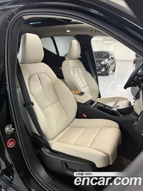 Volvo XC40 2024 из KR, фото 6