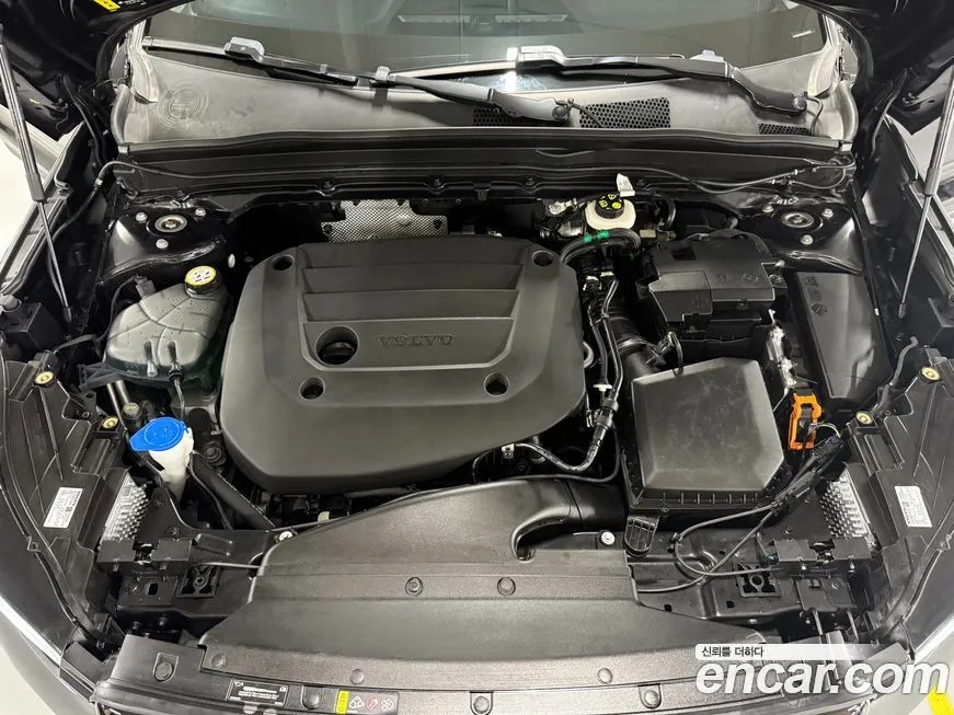 Volvo XC40 2024 из KR, фото 7