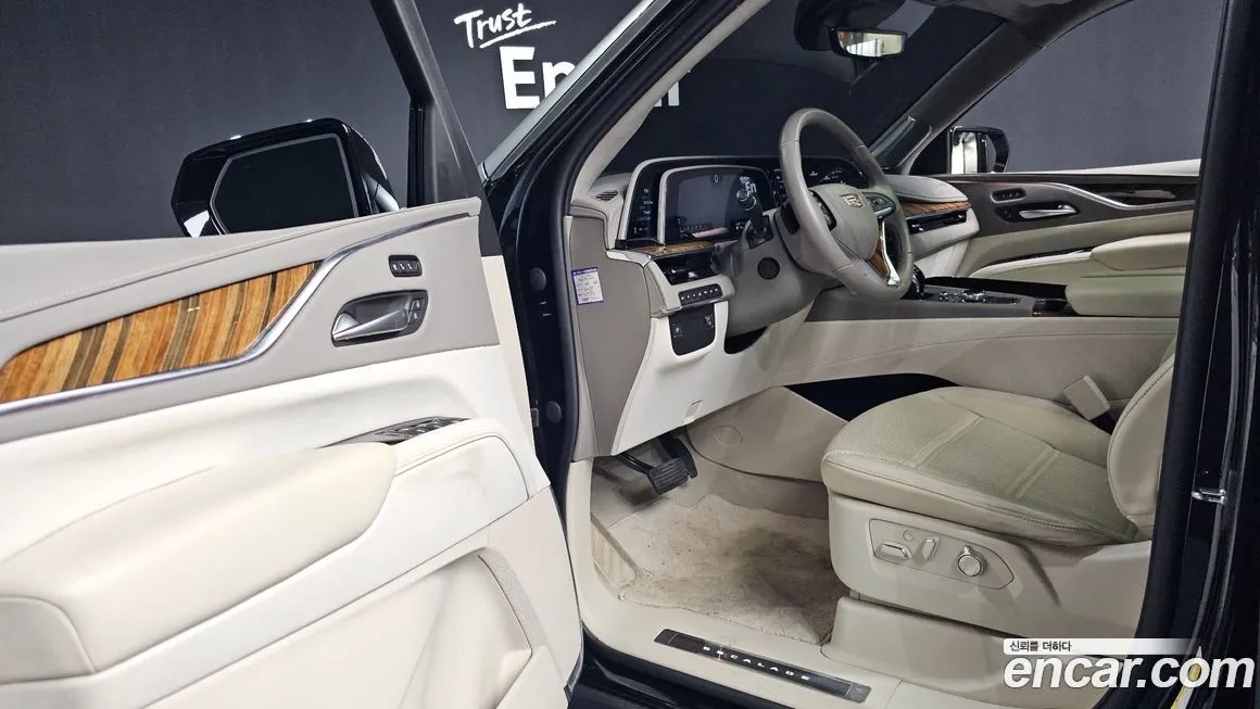 Cadillac Escalade 2022 из KR, фото 9