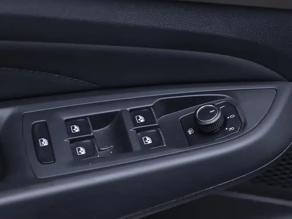 Volkswagen Passat 2021 из CN, фото 7