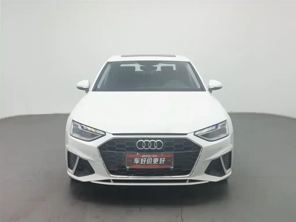 Audi A4L 2022 из CN, фото 2