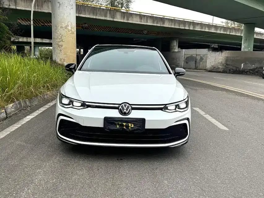 Volkswagen Golf 2023 из CN, фото 7