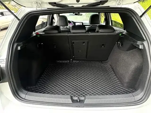 Volkswagen Golf 2023 из CN, фото 5