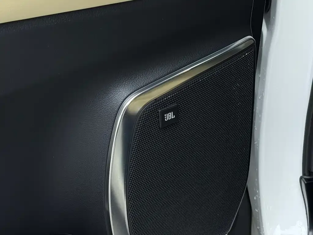 Toyota Alphard 2022 из CN, фото 6