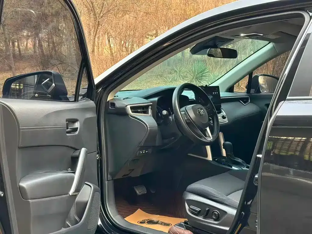 Toyota Frontlander 2024 из CN, фото 7