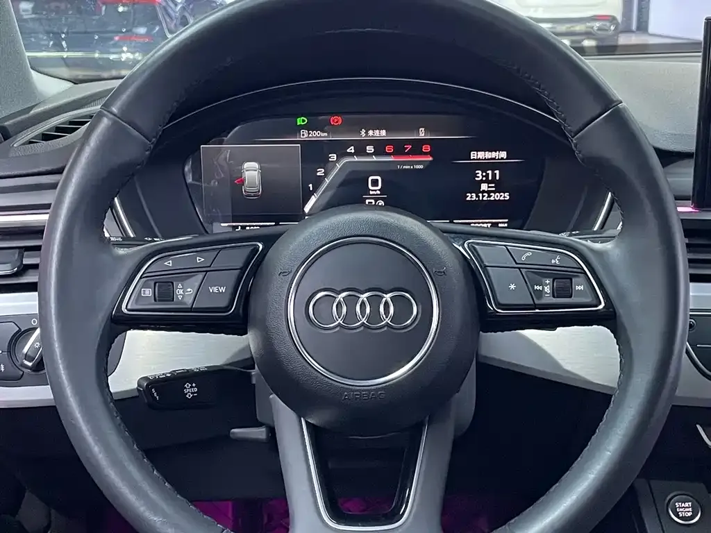 Audi A4L 2024 из CN, фото 10
