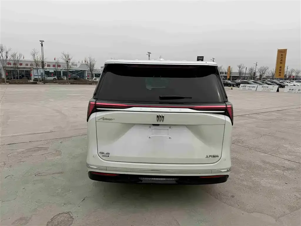Buick GL8 Hybrid 2024 из CN, фото 2