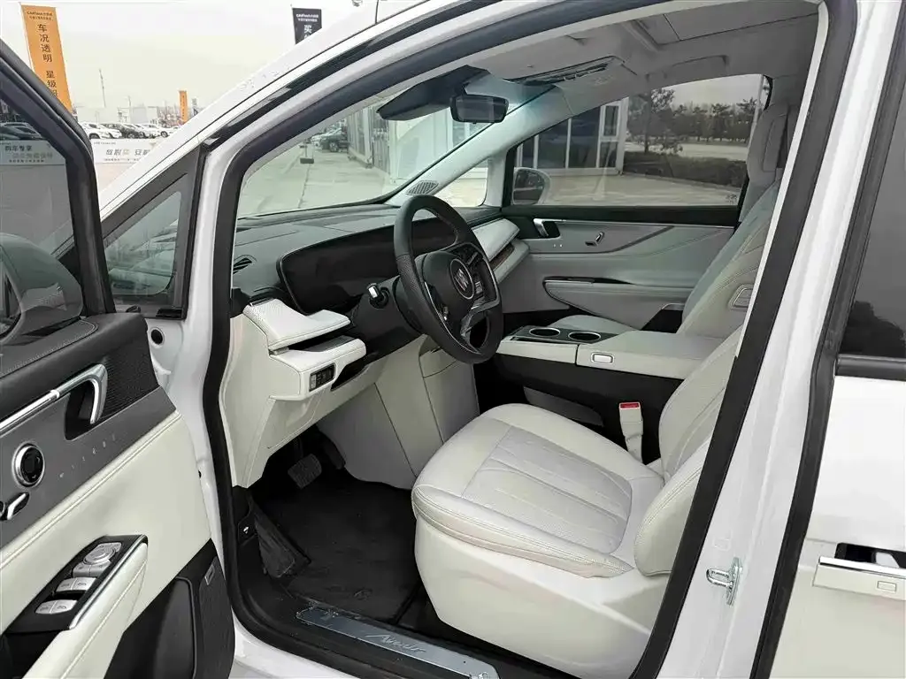 Buick GL8 Hybrid 2024 из CN, фото 7