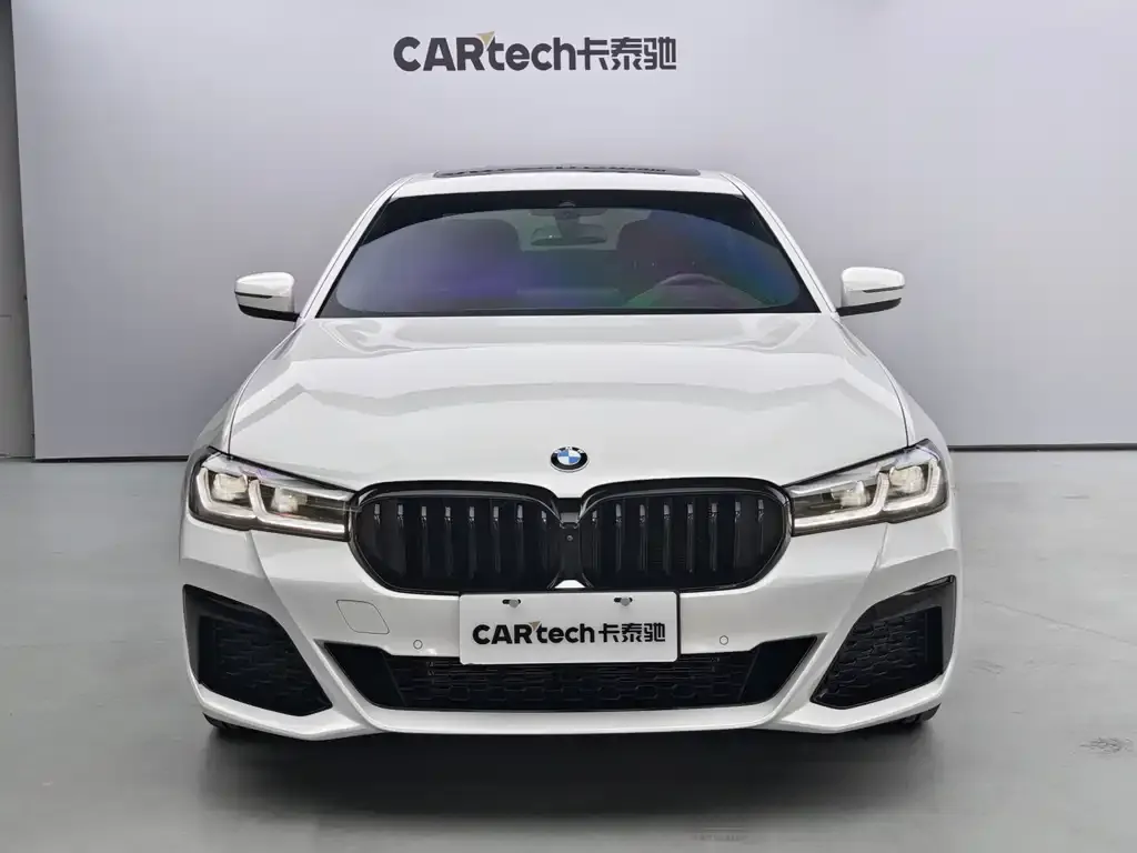 BMW 5 Series — фото 2