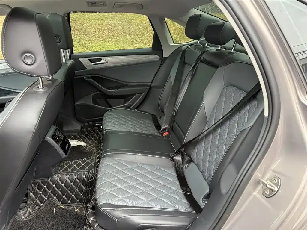 Volkswagen Sagitar 2023 из CN, фото 2