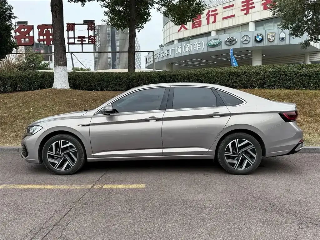 Volkswagen Sagitar 2023 из CN, фото 10