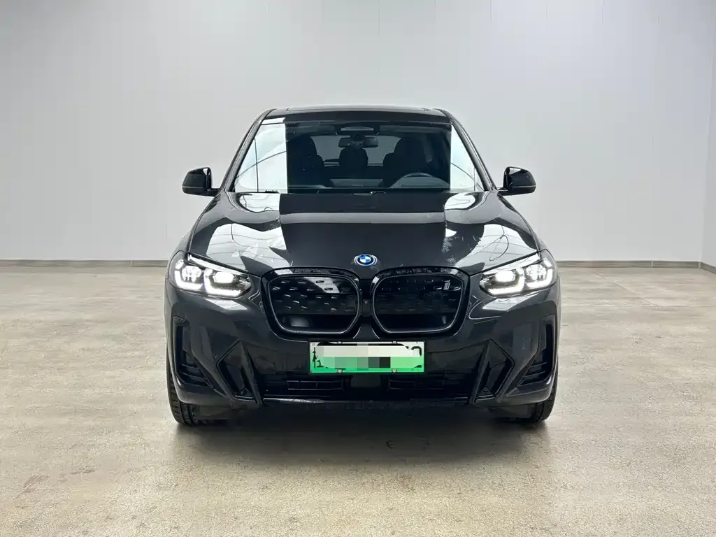BMW iX3 — фото 7