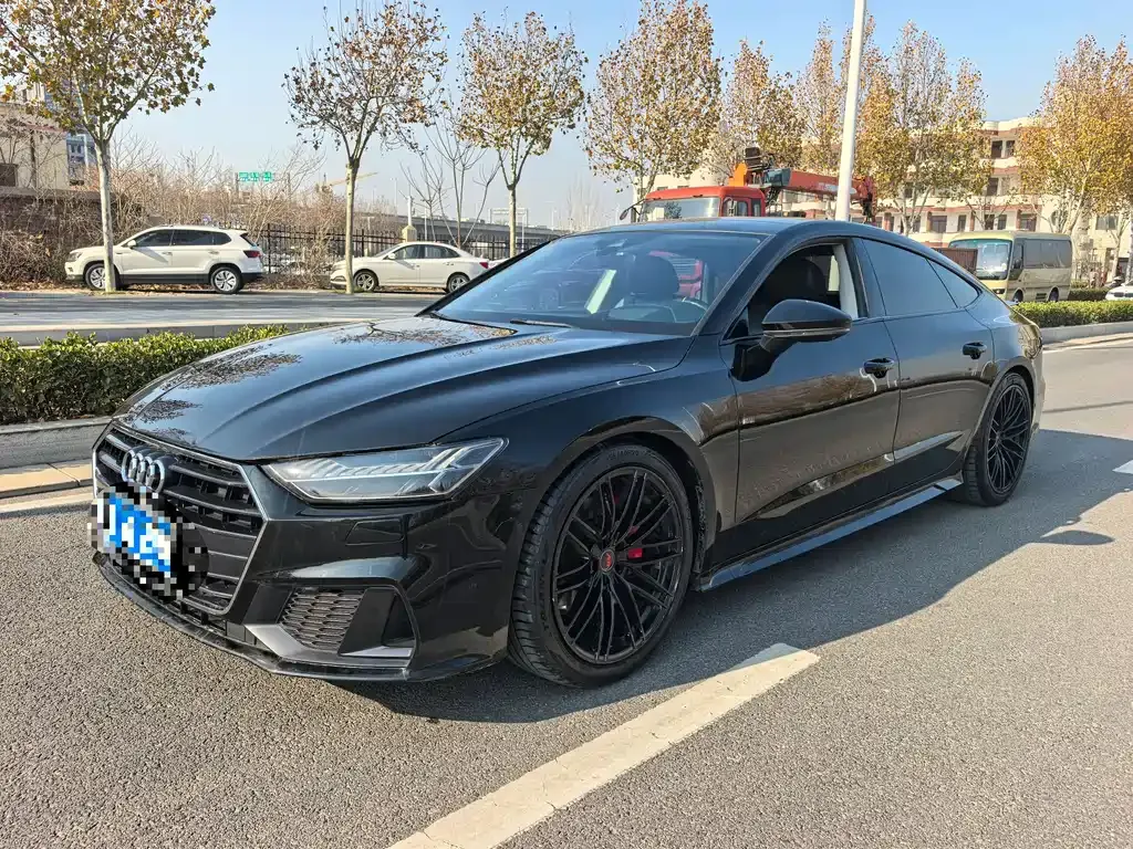 Audi A7 — фото 1