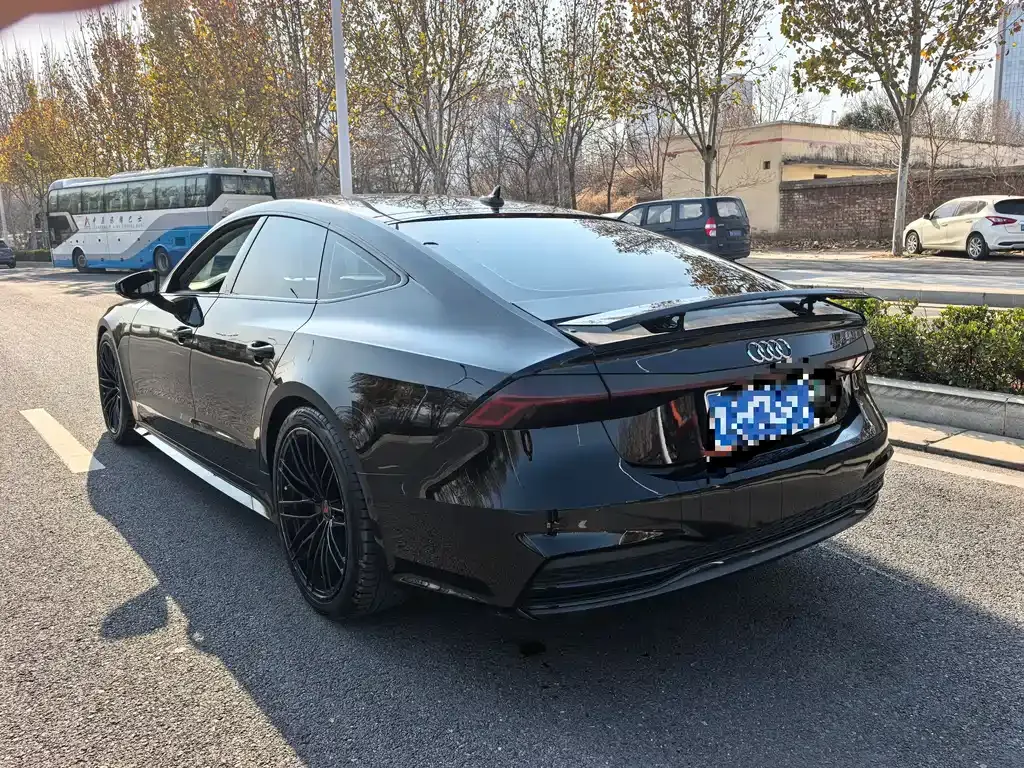 Audi A7 — фото 8