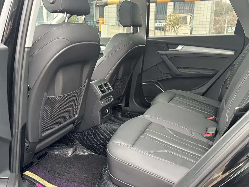 Audi Q5L 2023 из CN, фото 5