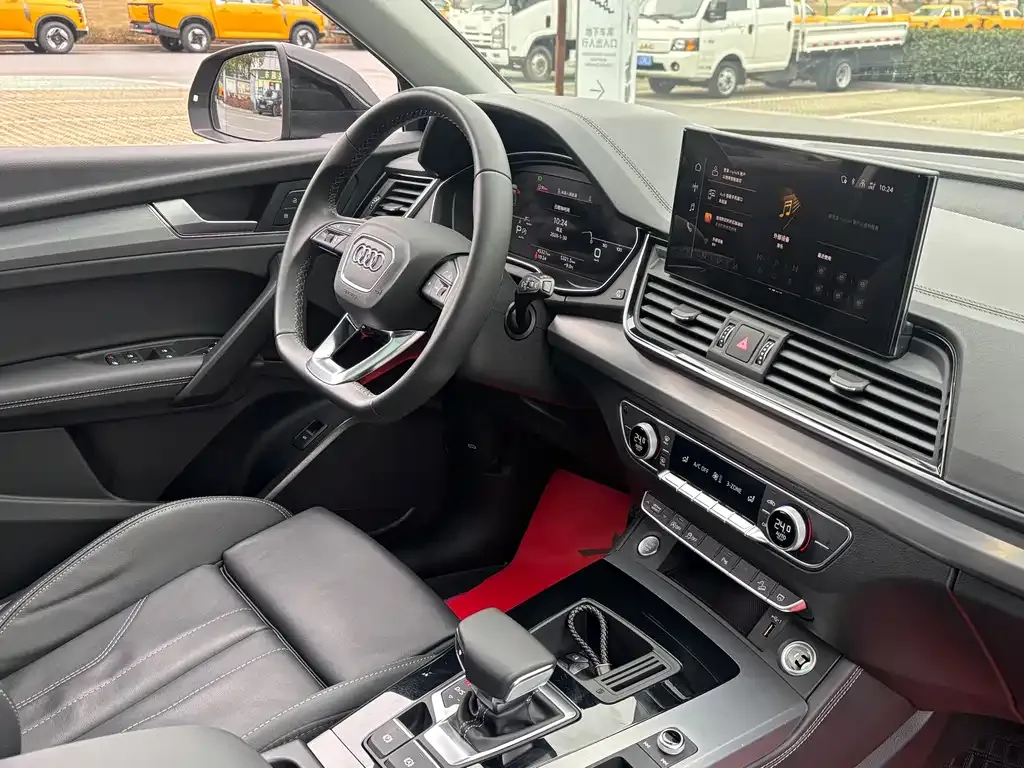 Audi Q5L 2023 из CN, фото 8