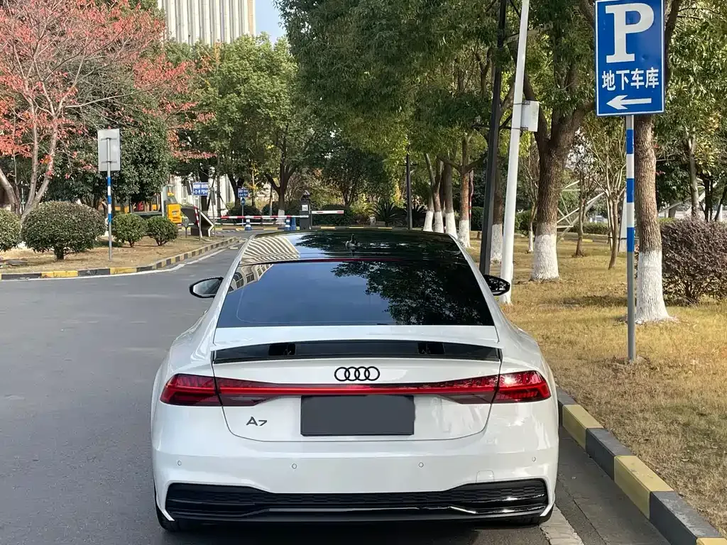 Audi A7 2024 из CN, фото 5