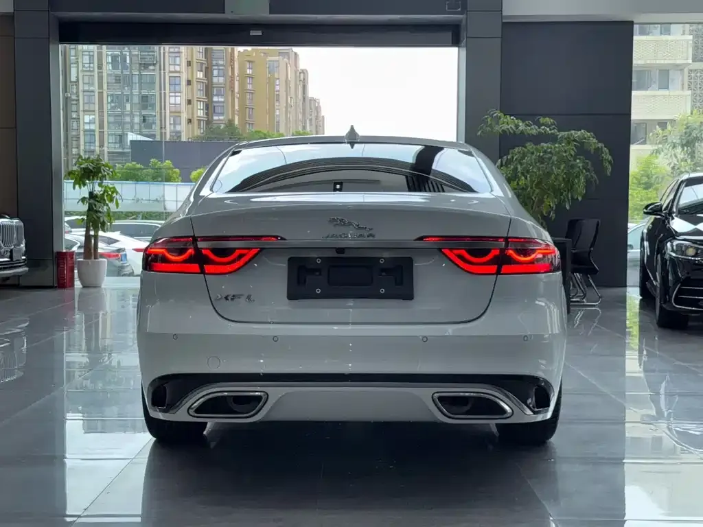 Jaguar XFL 2022 из CN, фото 3