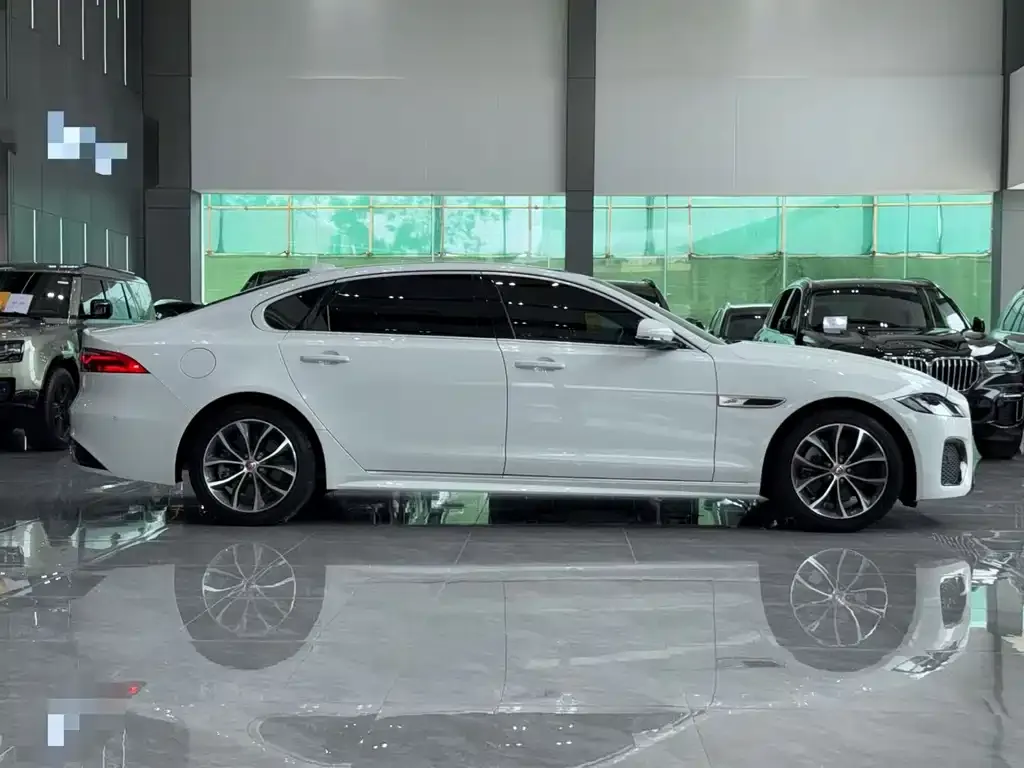 Jaguar XFL 2022 из CN, фото 6