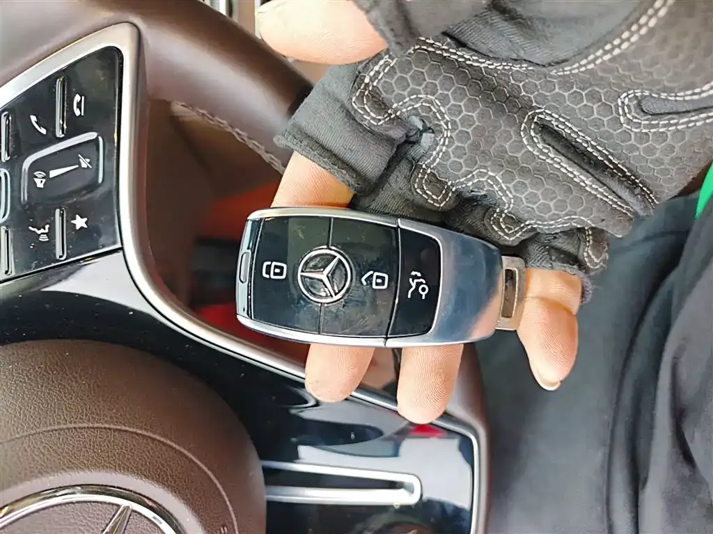Mercedes-Benz E-Class 2023 из CN, фото 9