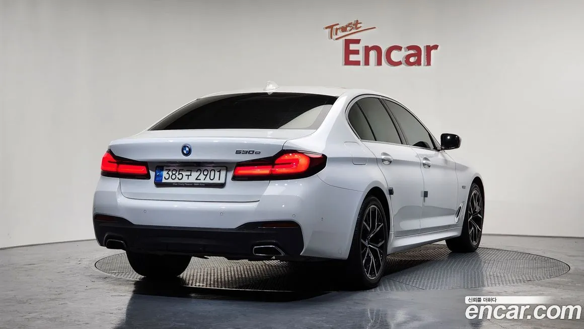 BMW 5-Series 2022 из KR, фото 9