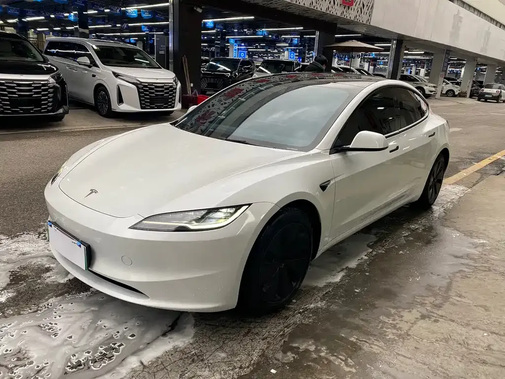 Tesla Model 3 2023 из CN, фото 1