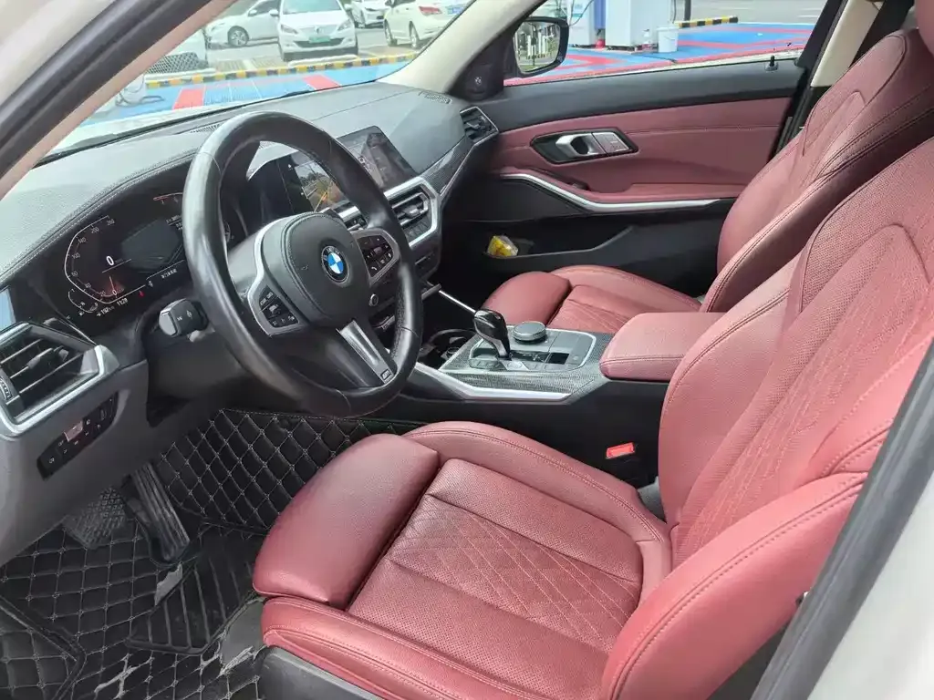 BMW 3 Series 2022 из CN, фото 3