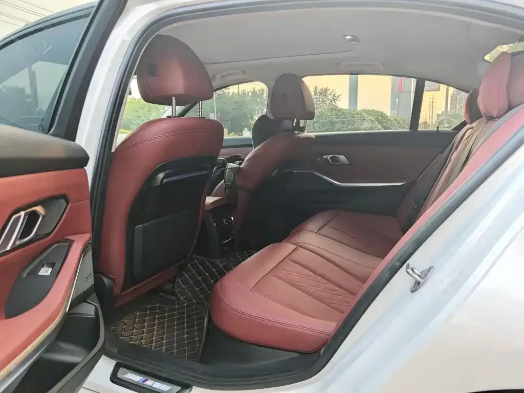 BMW 3 Series 2022 из CN, фото 4