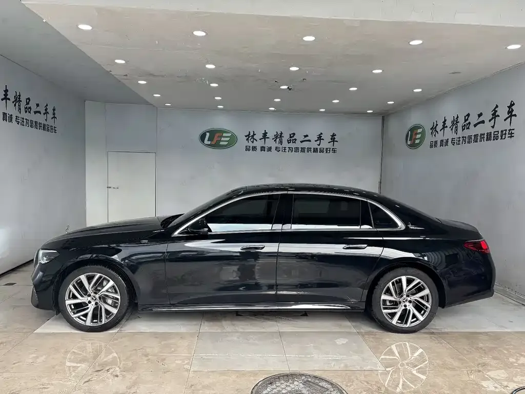 Mercedes-Benz E-Class 2024 из CN, фото 2