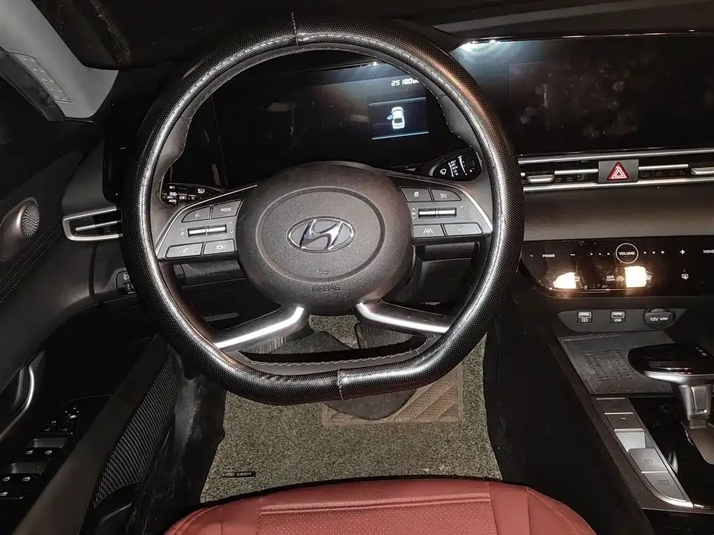 Hyundai Elantra 2021 из CN, фото 8