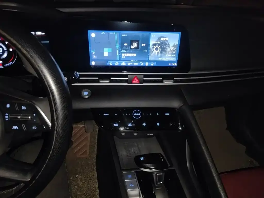 Hyundai Elantra 2021 из CN, фото 2