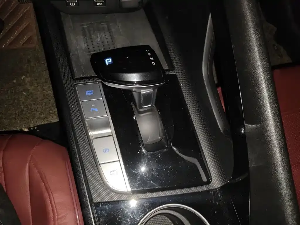 Hyundai Elantra 2021 из CN, фото 9