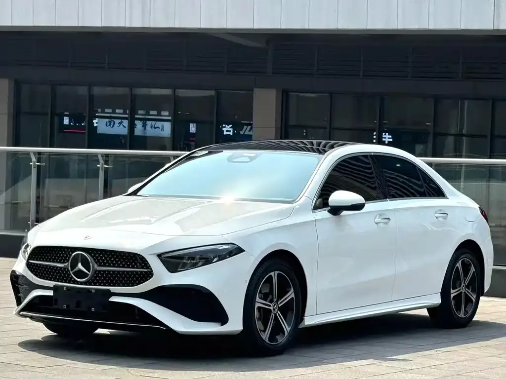 Mercedes-Benz A-Class 2023 из CN, фото 1