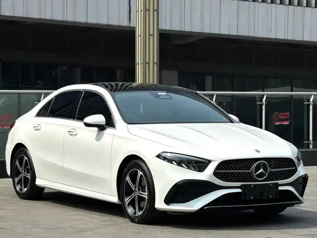 Mercedes-Benz A-Class 2023 из CN, фото 7