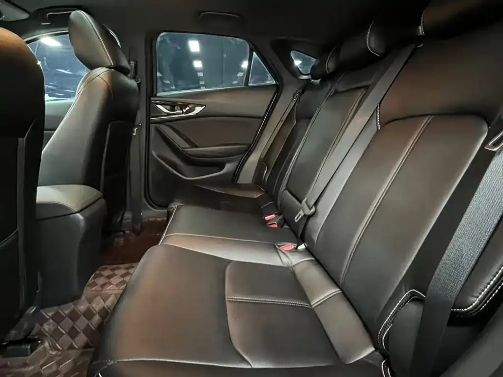 Mazda CX-4 2023 из CN, фото 10