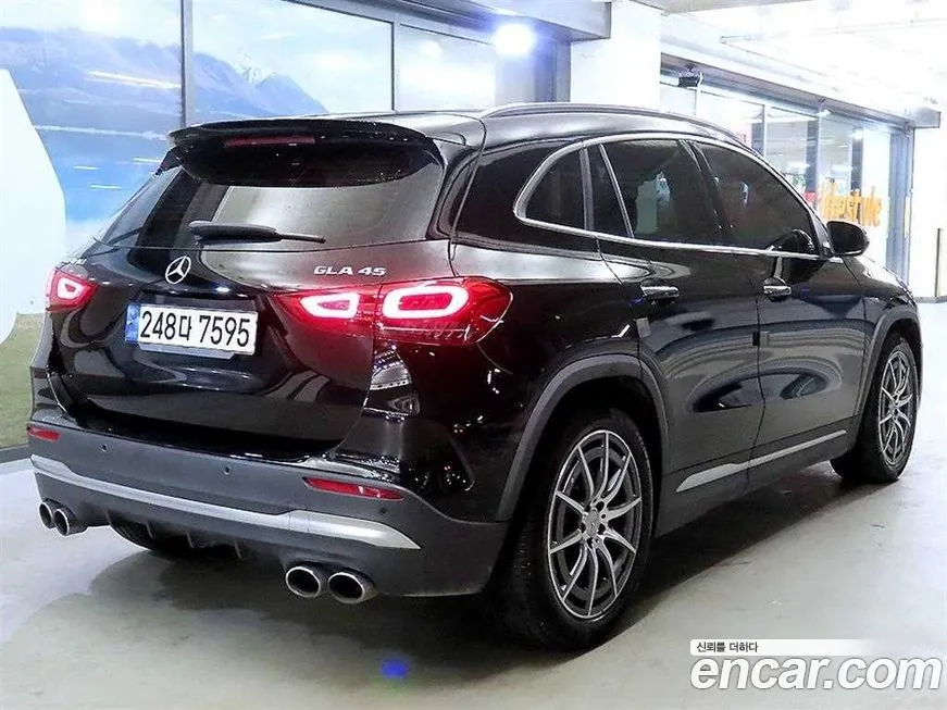 Mercedes-Benz GLA-Class — фото 7