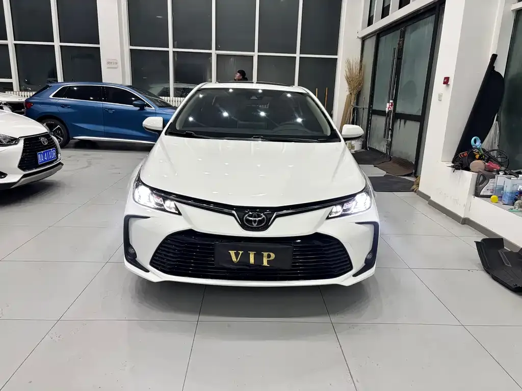 Toyota Corolla 2022 из CN, фото 1