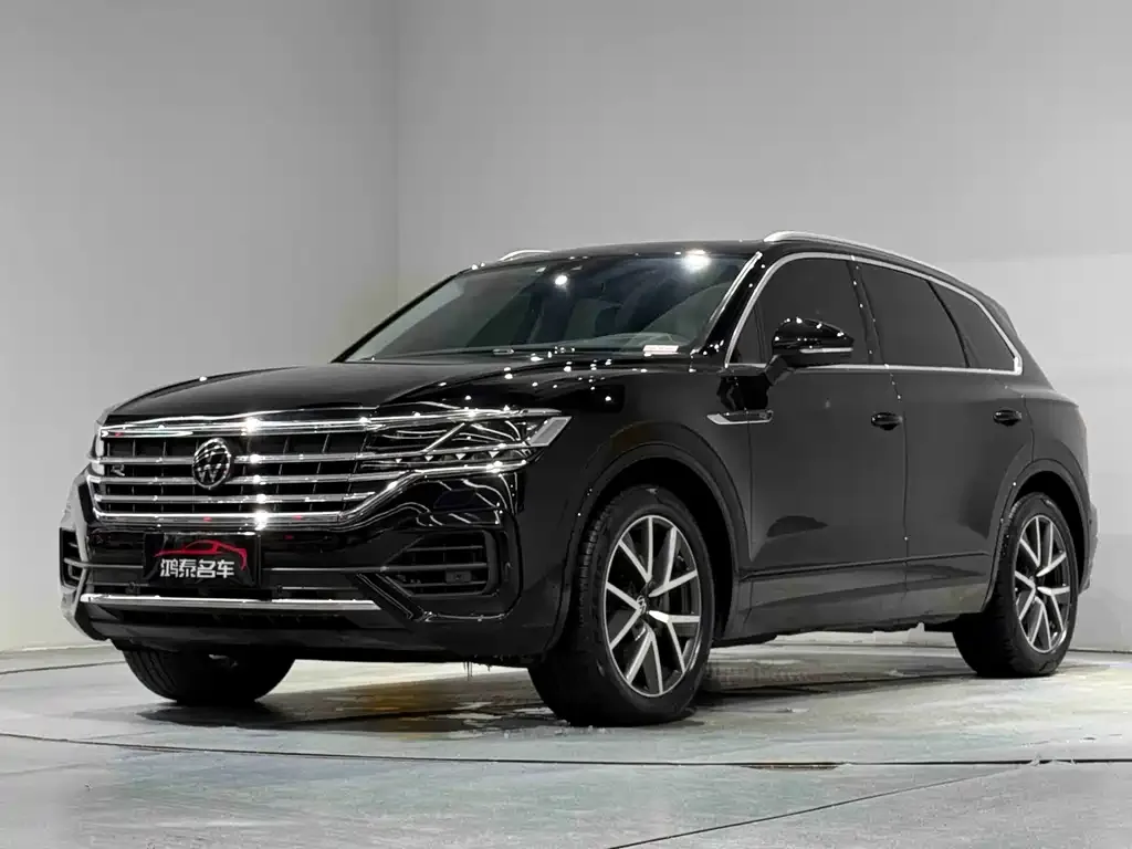 Volkswagen Touareg — фото 2